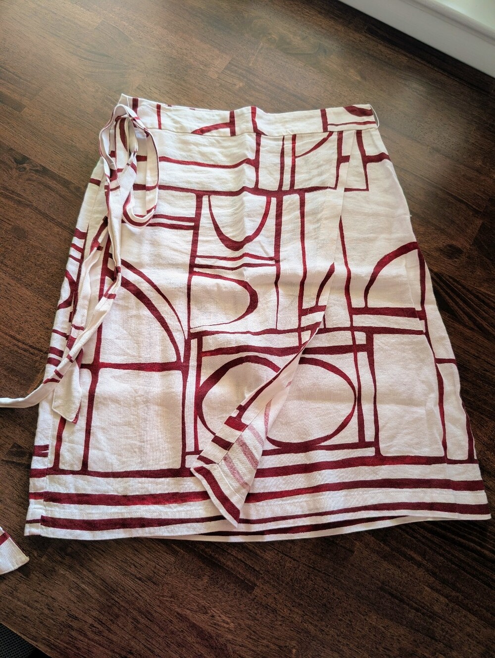 LOFT White and Burgundy Geometric Wrap Skirt